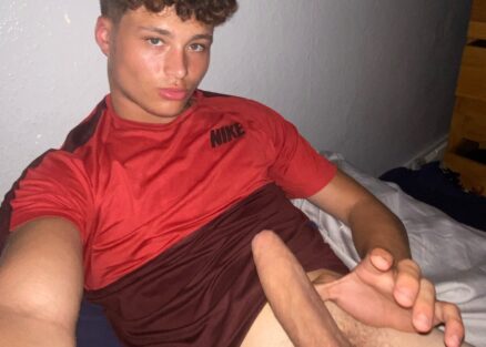 Sexy OnlyFans boys CuriouzC